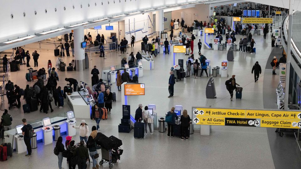 JFK Airport’s international terminal remains closed after electrical failure