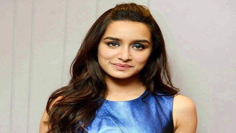 Shraddha Kapoor loves to share routine with fans