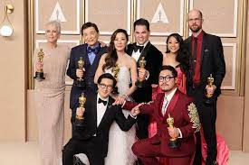 Oscars ratings tick up again as ‘Everything Everywhere’ triumphs