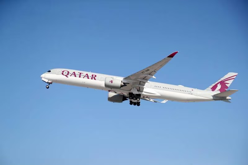 First passenger flight from Qatar lands in Bahrain after six-year break
