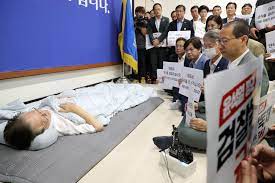 South Korea opposition leader hospitalised after hunger strike