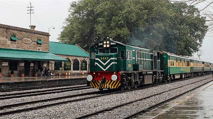 Pakistan-Iran railway service restored