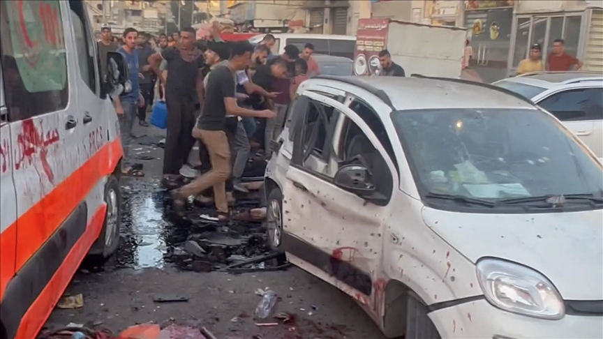 Israel bombs Ambulances near Al-Shifa Hospital in Gaza, many Palestinians killed and injured