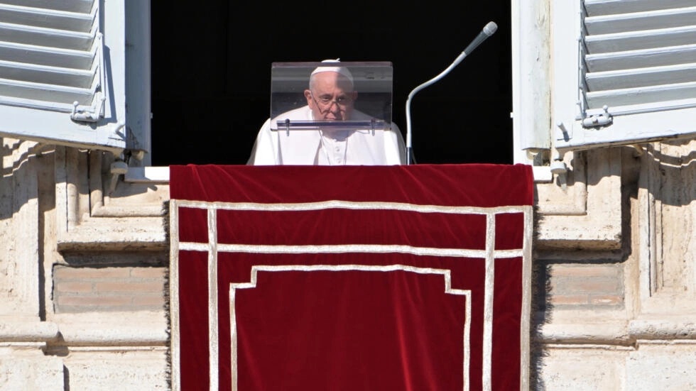 Pope Francis deplores the death of two women in Gaza parish