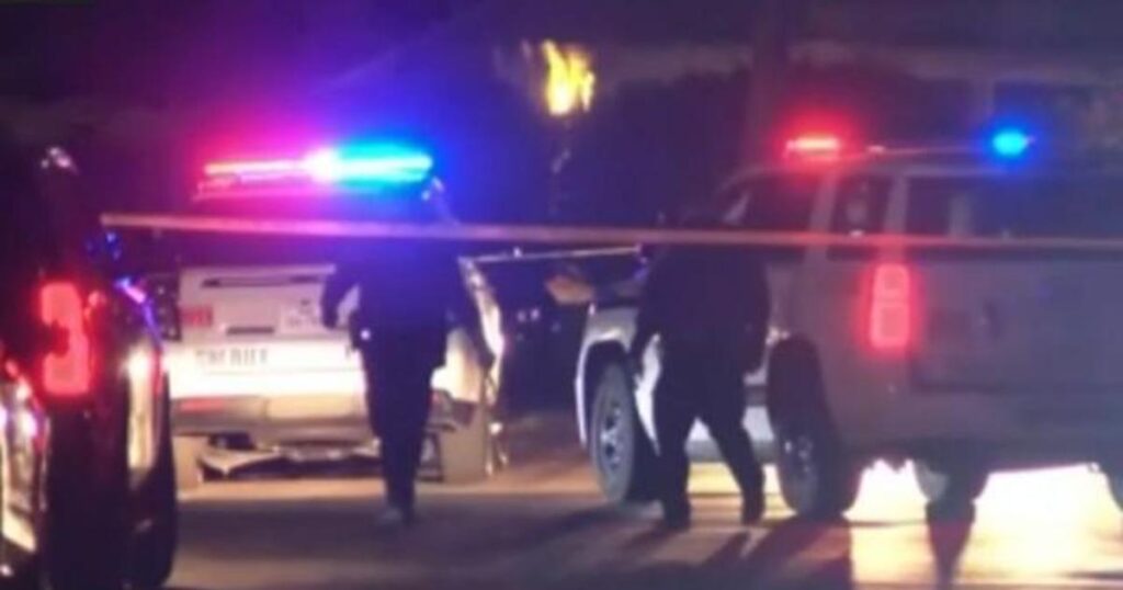 Attacks in 2 Texas cities leave 6 dead, 2 officers wounded; suspect in custody