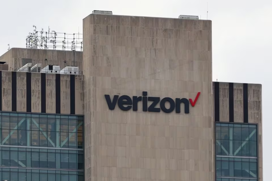 Verizon to take .8 bln hit in fourth quarter from unit write down