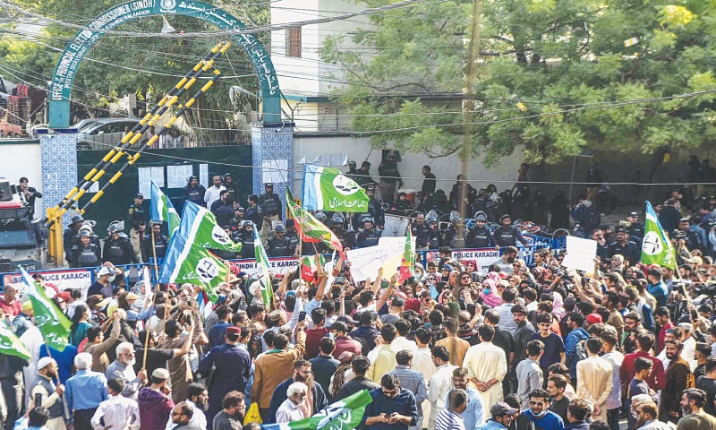 Protests against alleged 'rigging' continue in Balochistan - Pakistan 