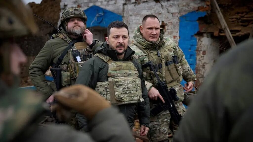 Zelenskyy visits front line amid speculation about the fate of top general