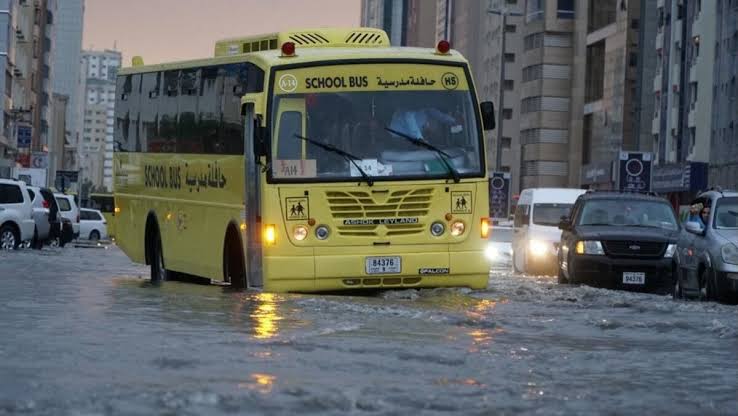 Dubai Police issue safety warning as heavy rain, thunder, lightning strikes UAE