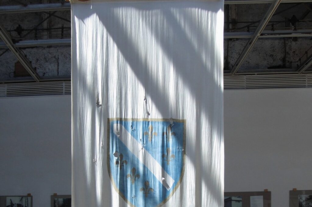 Bosnia’s 1st golden lily flag displayed at Historical Museum