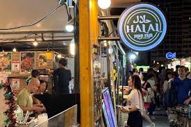 Thai food goes halal as Bangkok looks to attract more Muslim tourists