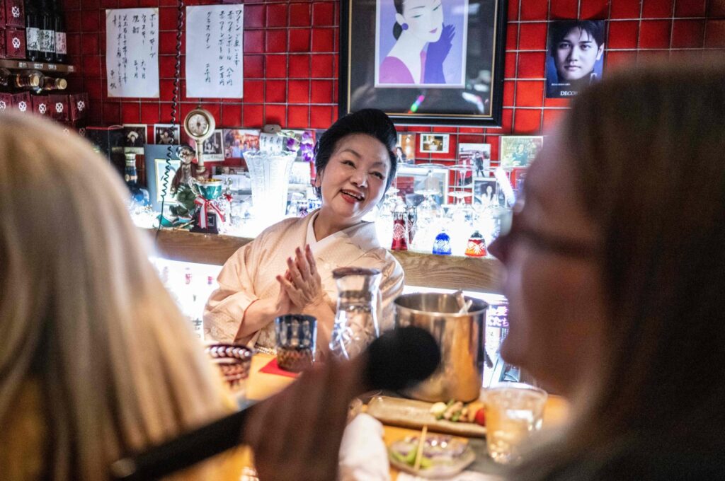 Secret ‘snack bars’ give tourists a taste of old Japan