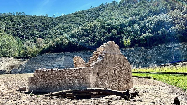 Cannonball factory and a church revealed under Spain’s dried-up lake
