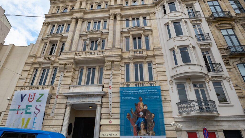 Pera Museum in Istanbul hosts free guided tours for anniversary
