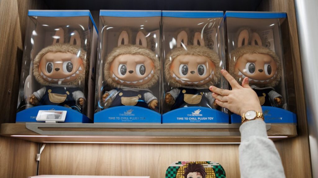 Labubu dolls’ global popularity hits San Diego Comic-Con