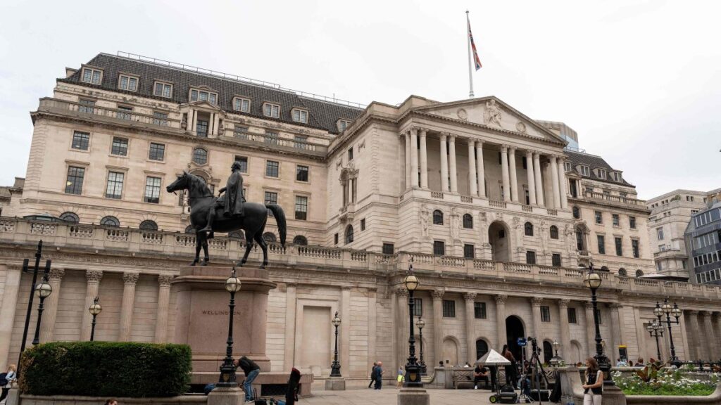 BoE cuts its main interest rate to 4%, lowest since early 2023