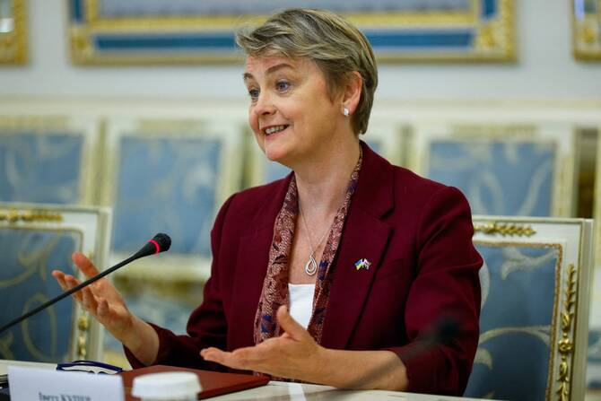 UK summons Russian ambassador over violation of NATO airspace and sends jets to Poland